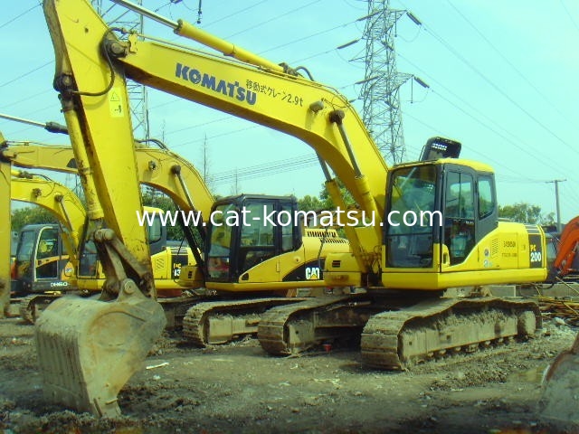 Used KOMATSU PC200-7 Excavator Very NICE